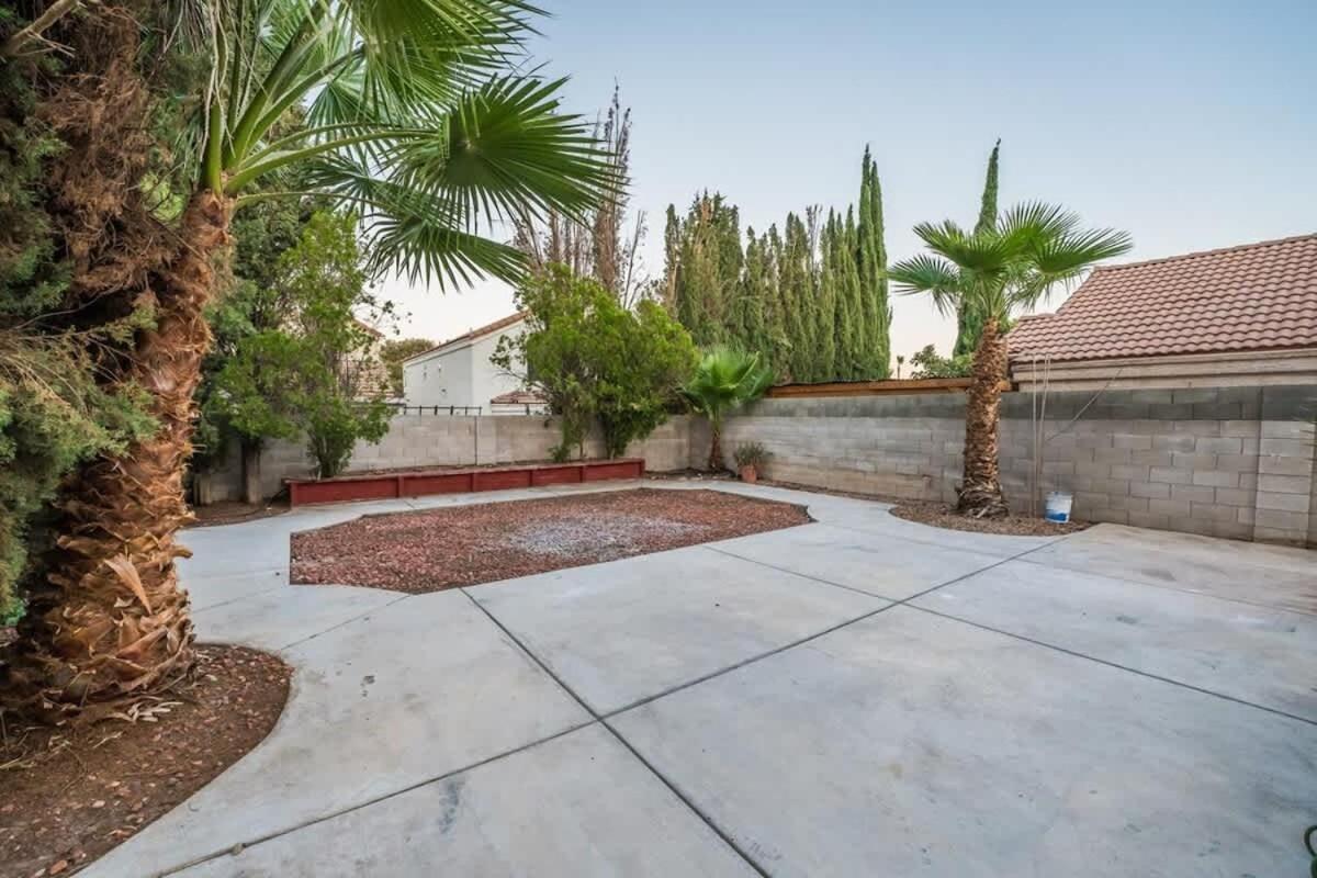 Spacious Villa Retreat For Your Family Vegas Fun Vacation Las Vegas Exterior photo